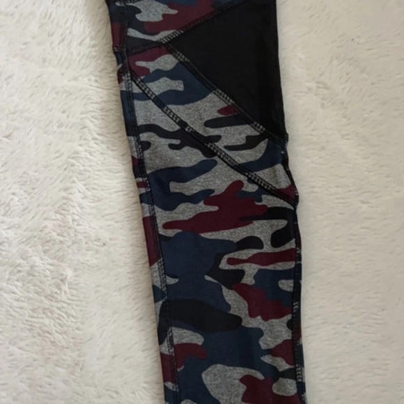 Jessica Simpson TheWarmUp Full Length Camouflage Workout Legging, Medium - Picture 9 of 17